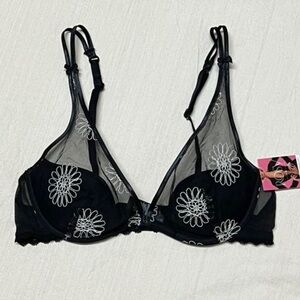 Elegant Black Floral Lace Bra